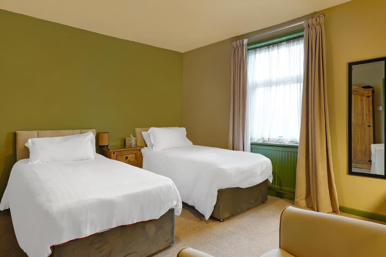 Oyo The White Horse, Ripon North Yorkshire Hotel Ngoại thất bức ảnh