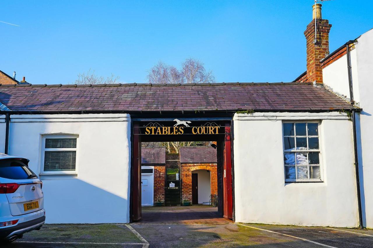 Oyo The White Horse, Ripon North Yorkshire Hotel Ngoại thất bức ảnh