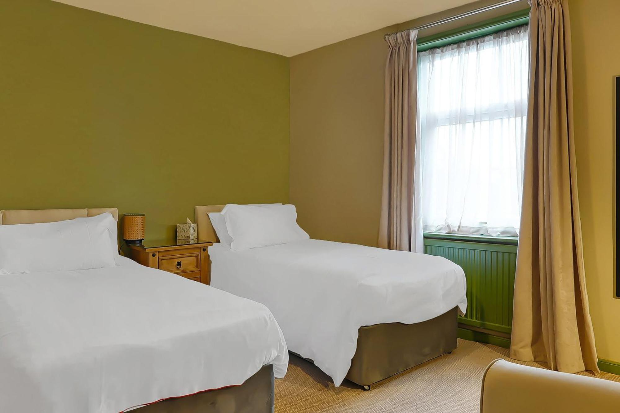 Oyo The White Horse, Ripon North Yorkshire Hotel Ngoại thất bức ảnh