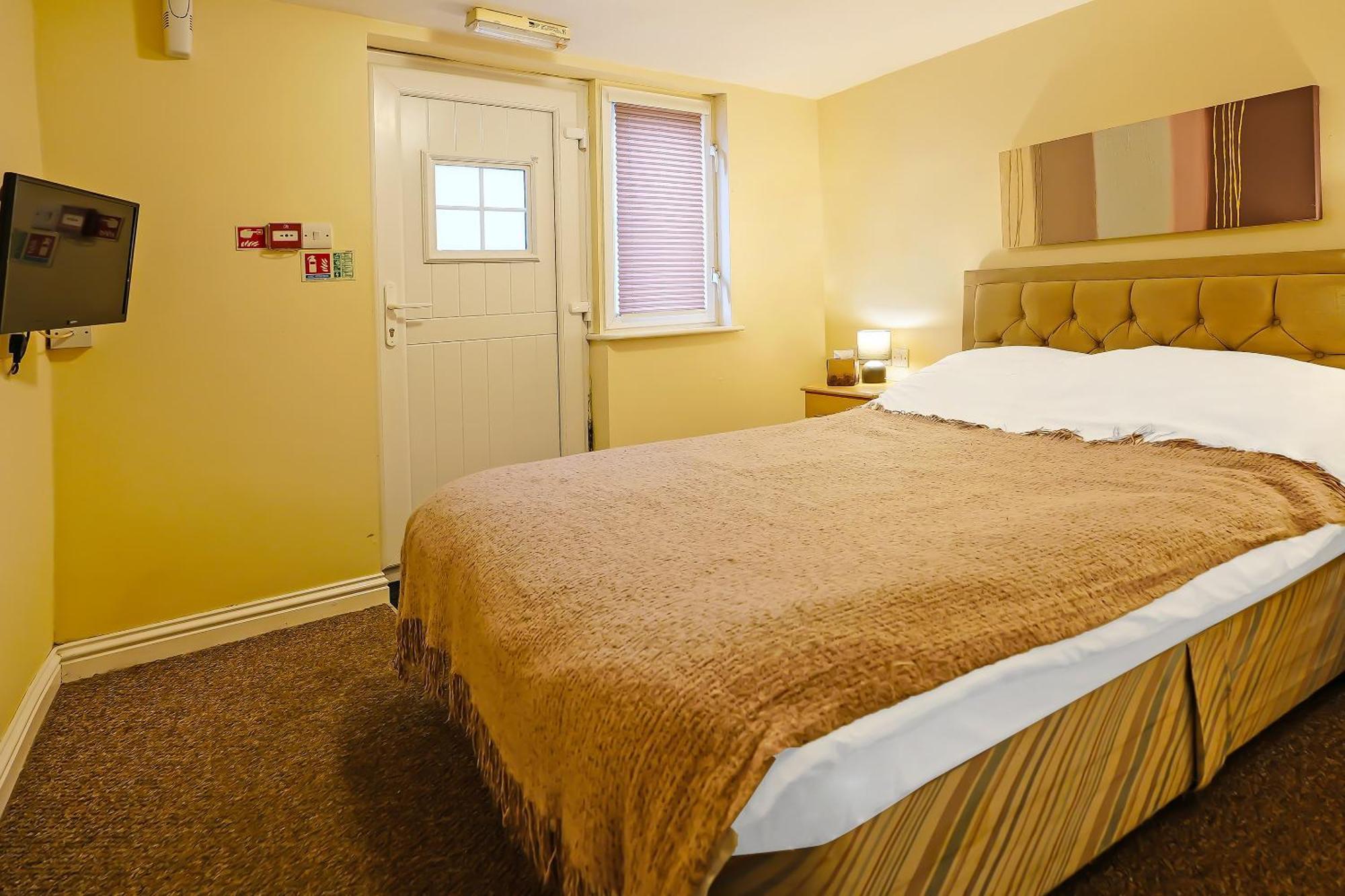Oyo The White Horse, Ripon North Yorkshire Hotel Ngoại thất bức ảnh